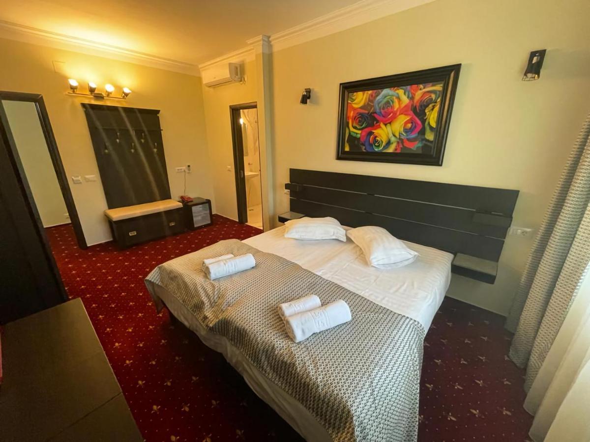 Casa Bucovineana Hotell Suceava Exteriör bild