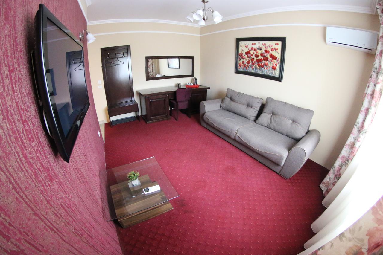 Casa Bucovineana Hotell Suceava Exteriör bild
