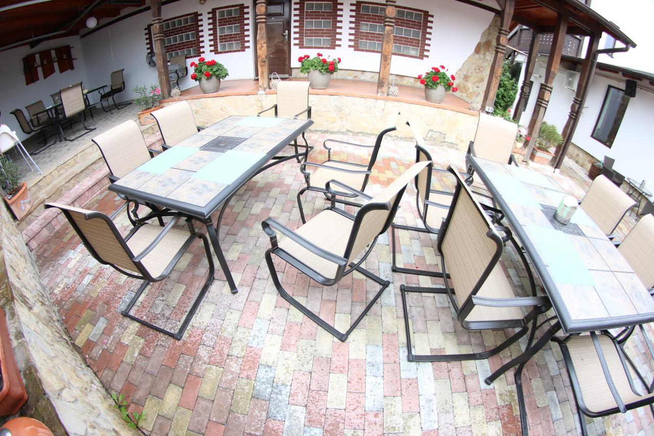 Casa Bucovineana Hotell Suceava Exteriör bild