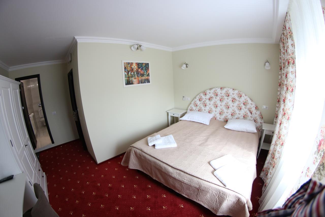 Casa Bucovineana Hotell Suceava Exteriör bild