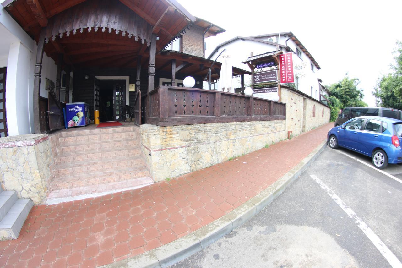 Casa Bucovineana Hotell Suceava Exteriör bild
