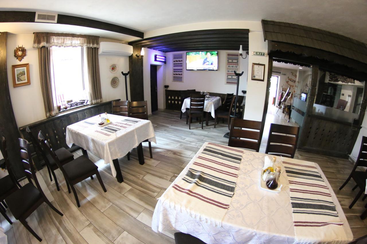 Casa Bucovineana Hotell Suceava Exteriör bild
