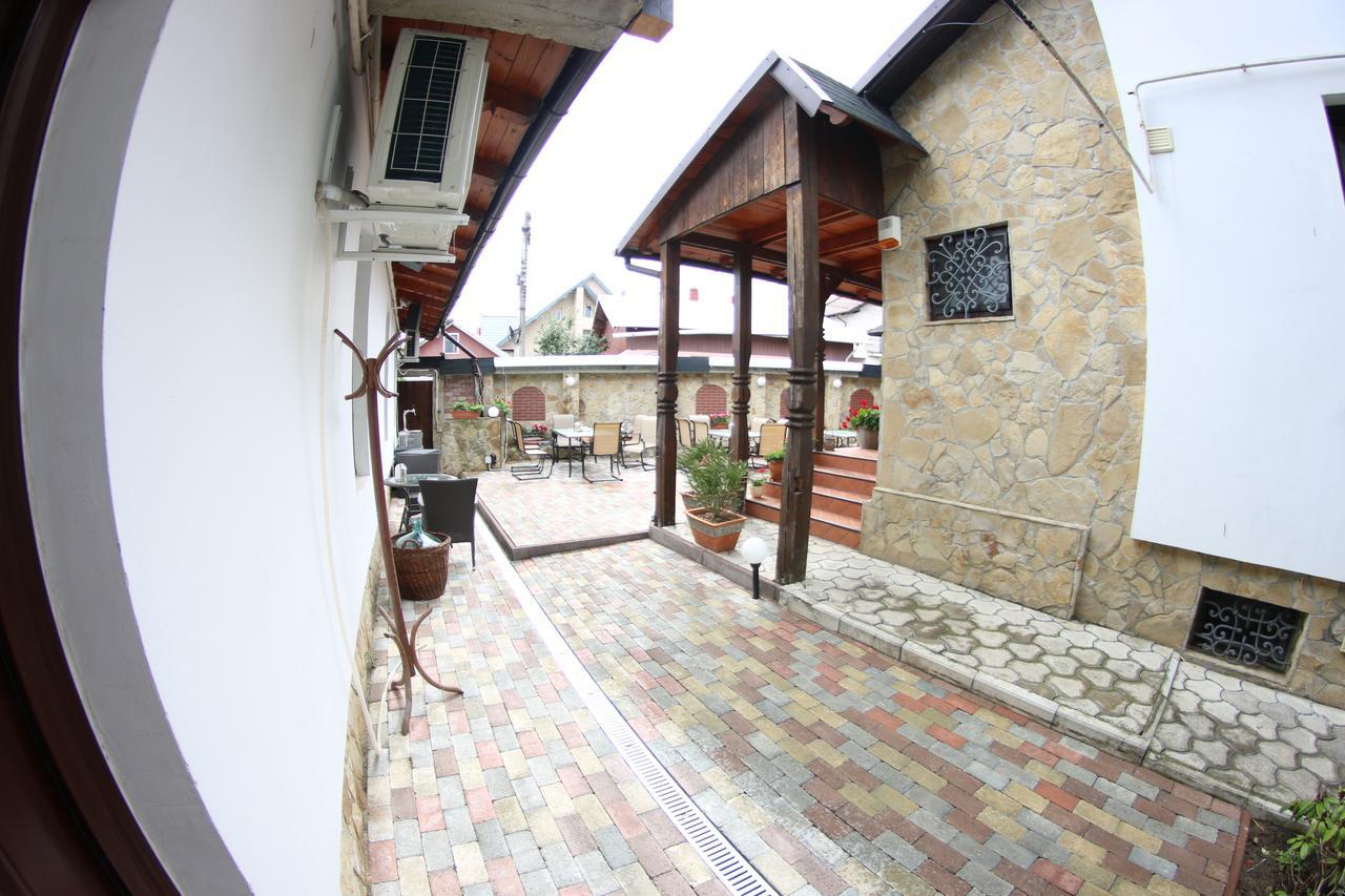 Casa Bucovineana Hotell Suceava Exteriör bild