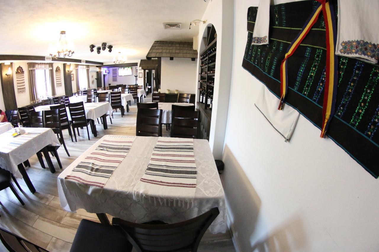 Casa Bucovineana Hotell Suceava Exteriör bild