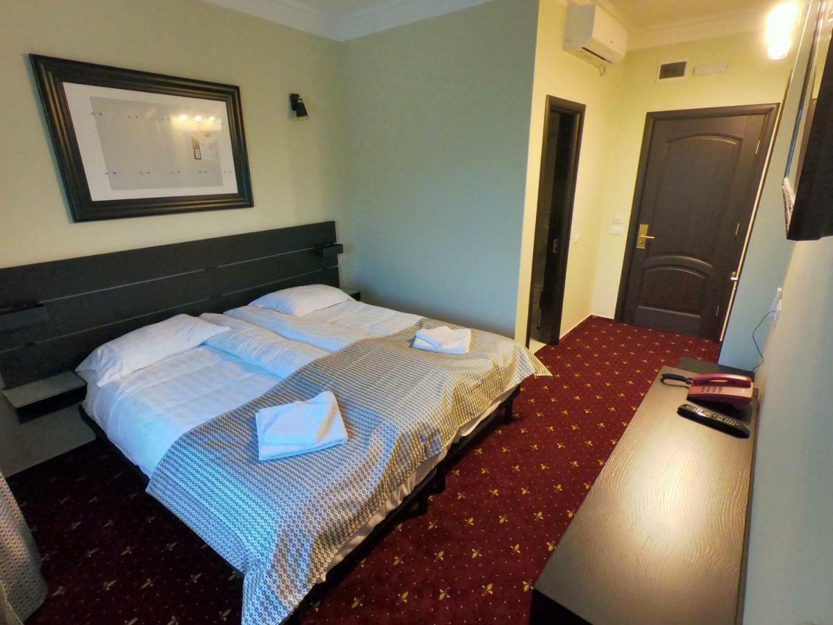Casa Bucovineana Hotell Suceava Exteriör bild