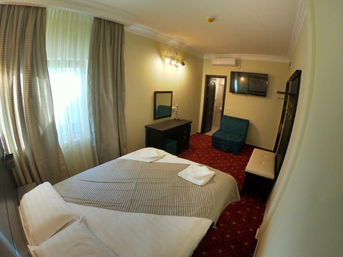 Casa Bucovineana Hotell Suceava Exteriör bild